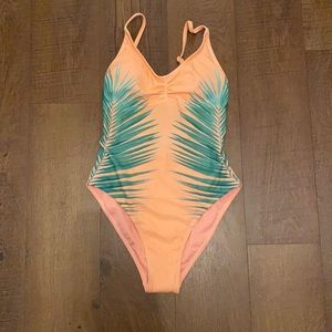 Xhilaration swimsuit, NWT